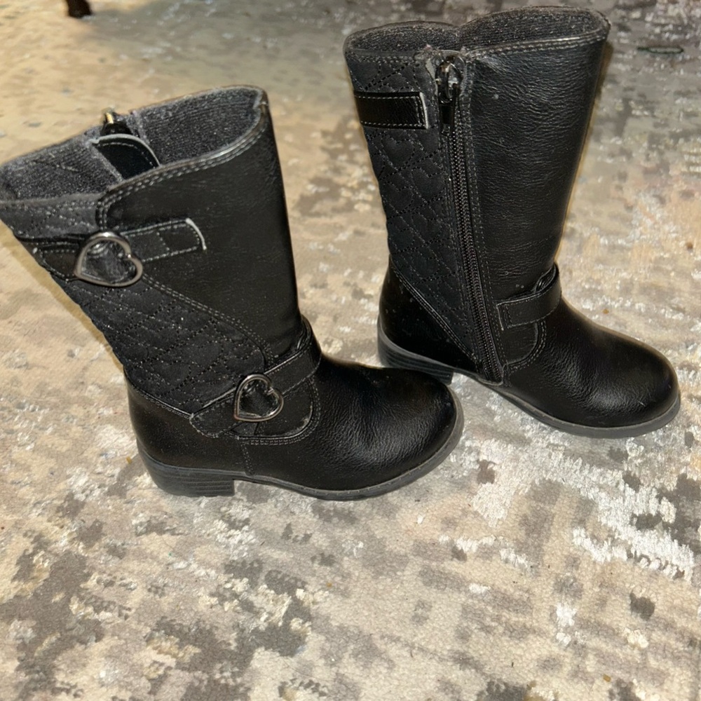 Girl boots